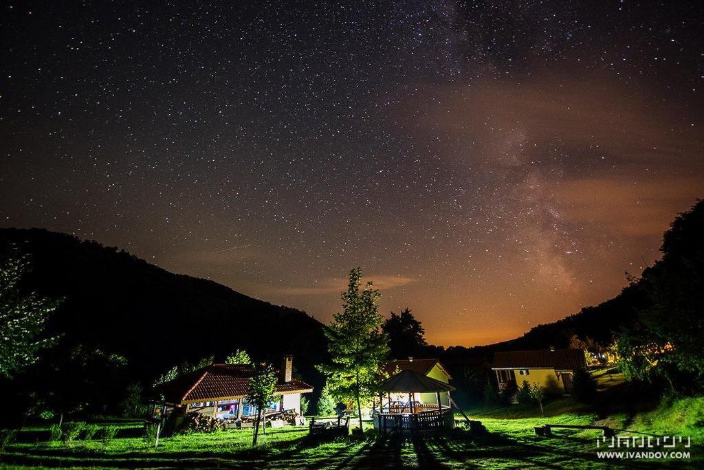 Бунгала Дара Kalofer Esterno foto