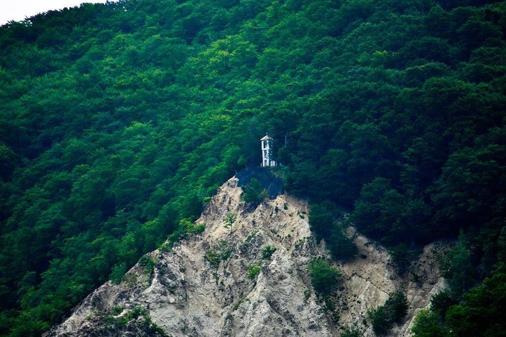 Бунгала Дара Kalofer Esterno foto